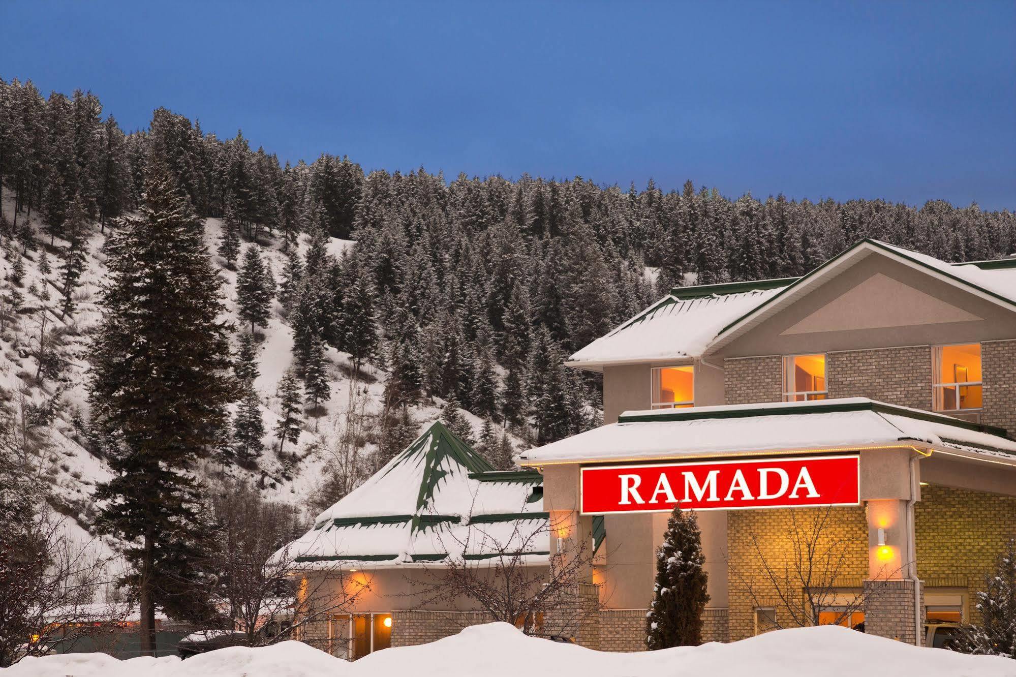 Hotel Ramada Golden Zewnętrze zdjęcie